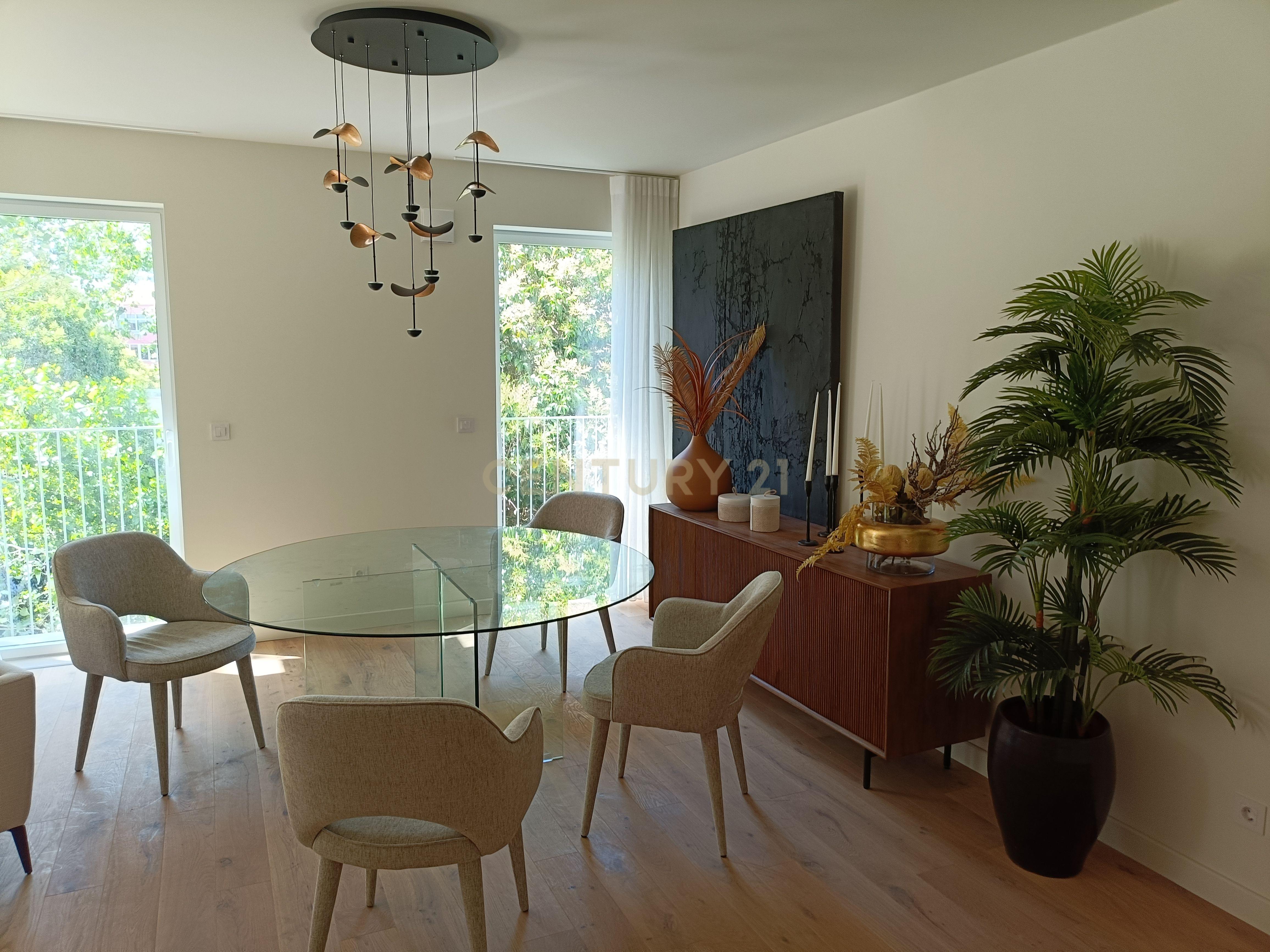 Apartamento Duplex T2, Novo, já concluído e com Licença de Utilização, à Venda em Zona Nobre e Recatada do Areeiro na Av. Madrid - Image 19