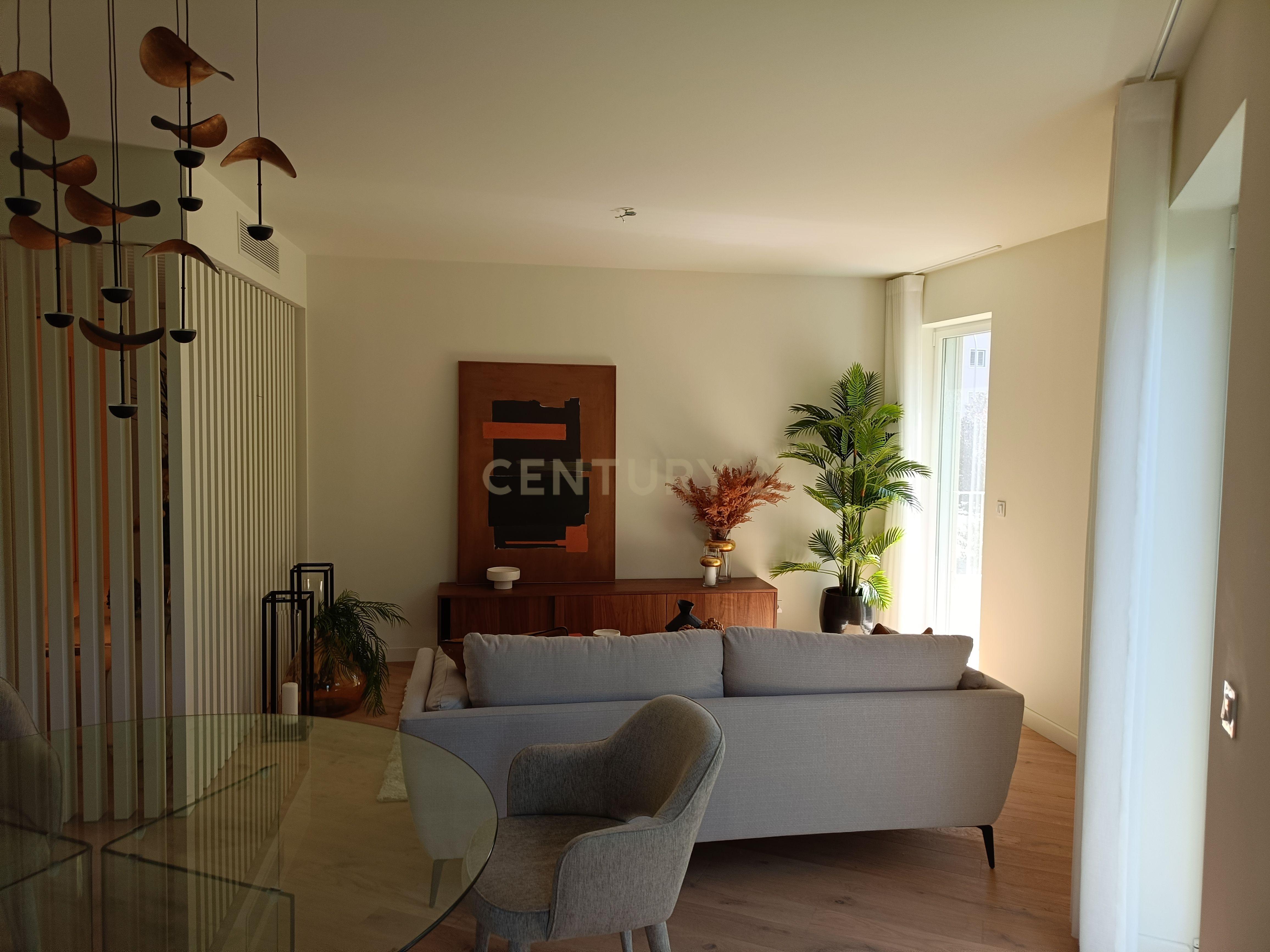 Apartamento Duplex T2, Novo, já concluído e com Licença de Utilização, à Venda em Zona Nobre e Recatada do Areeiro na Av. Madrid - Image 20