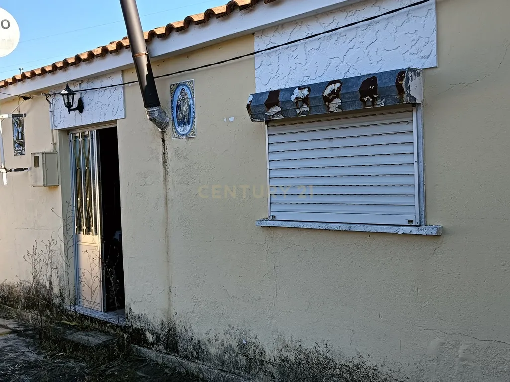 Casa Isolada para Recuperação em Vila Real - 35.000€ - Image 3