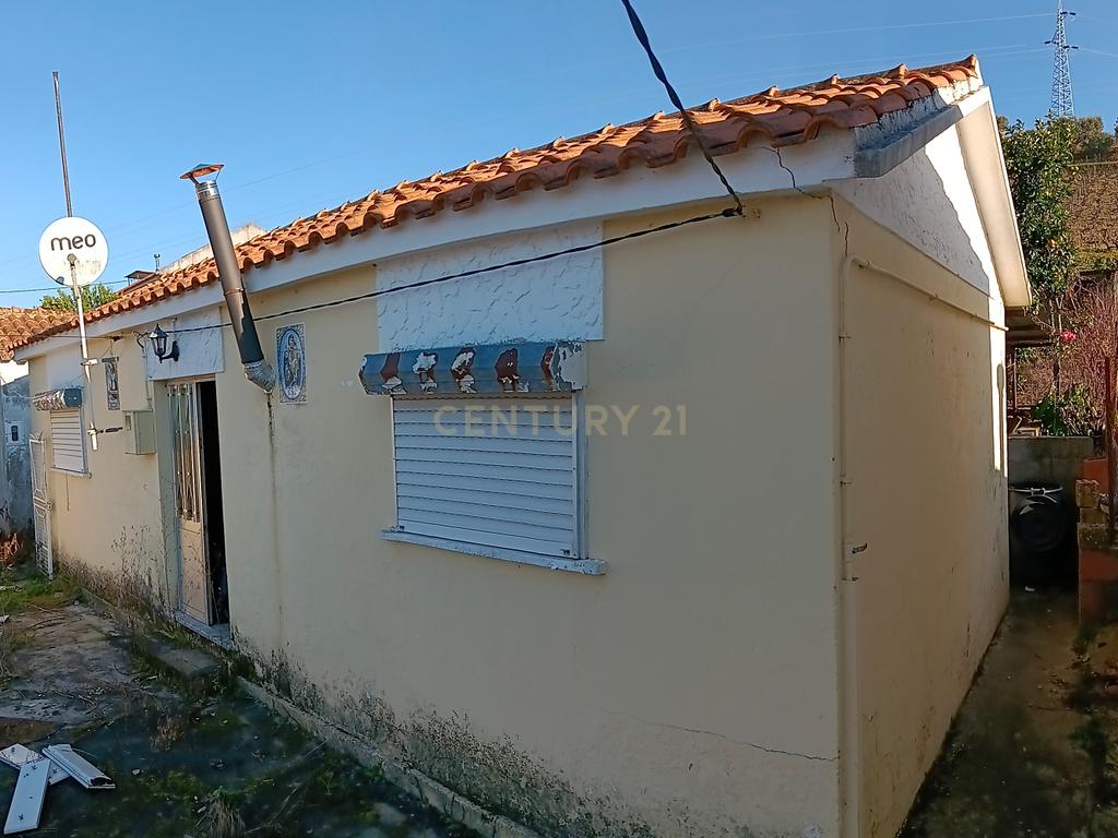 Casa Isolada para Recuperação em Vila Real - 35.000€ - Image 5