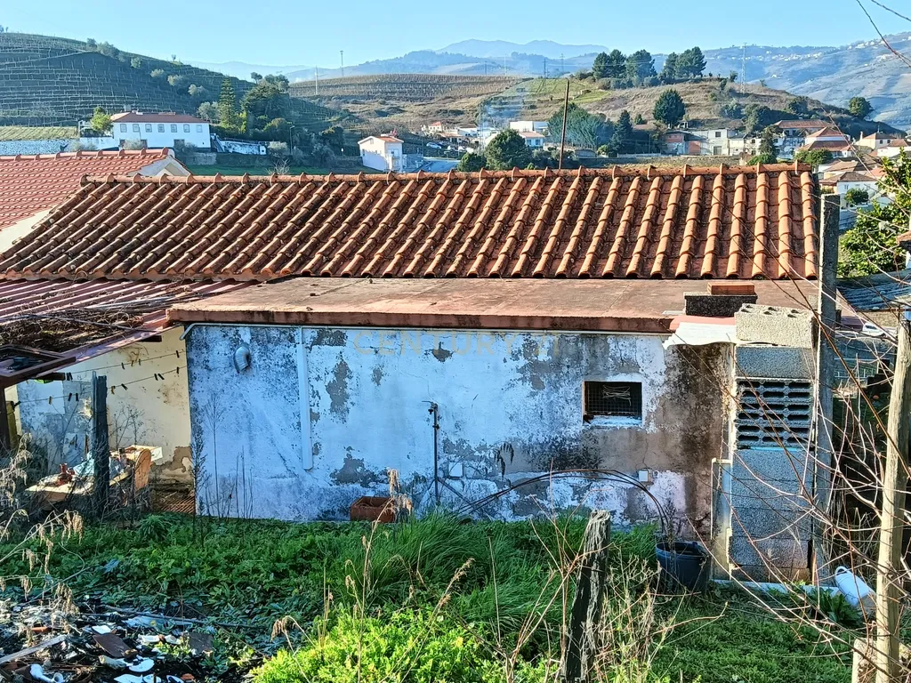 Casa Isolada para Recuperação em Vila Real - 35.000€ - Image 6