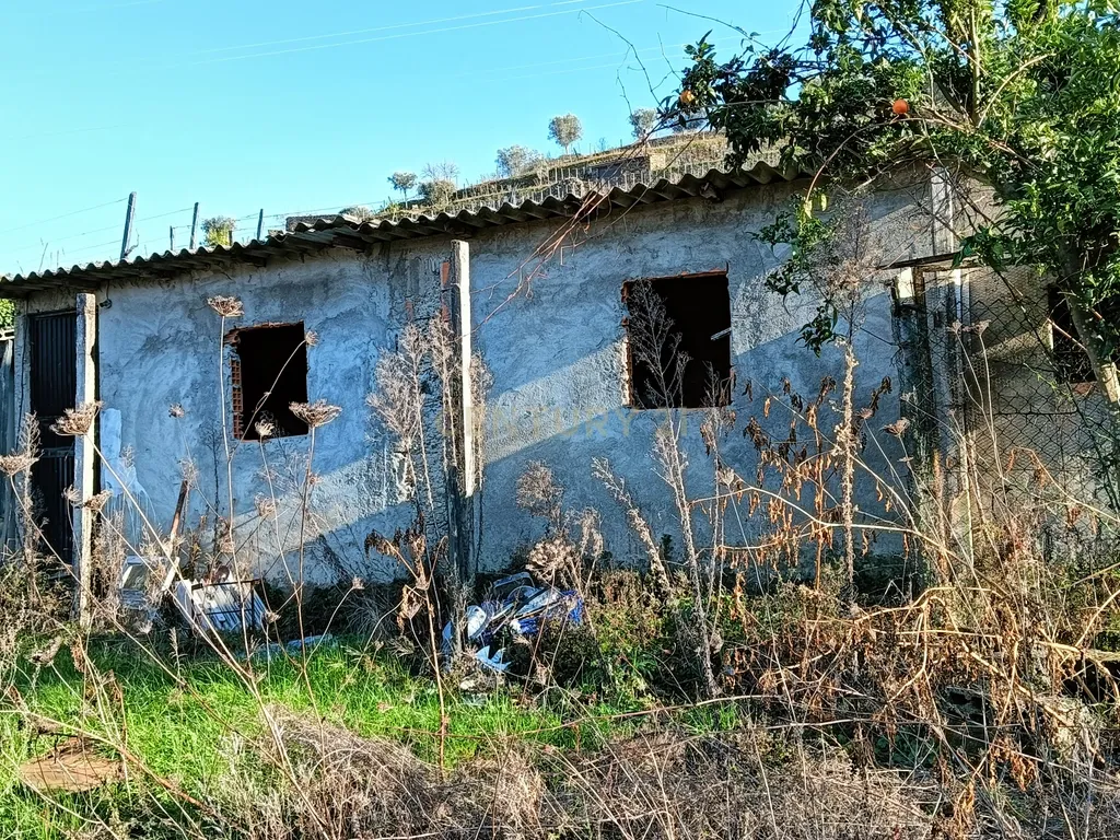Casa Isolada para Recuperação em Vila Real - 35.000€ - Image 9