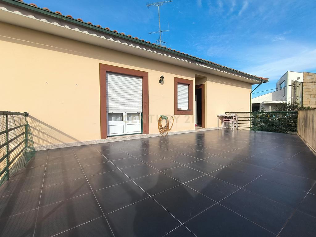 Andar Moradia com terraço situado em Lanheses, Viana do Castelo - Image 13