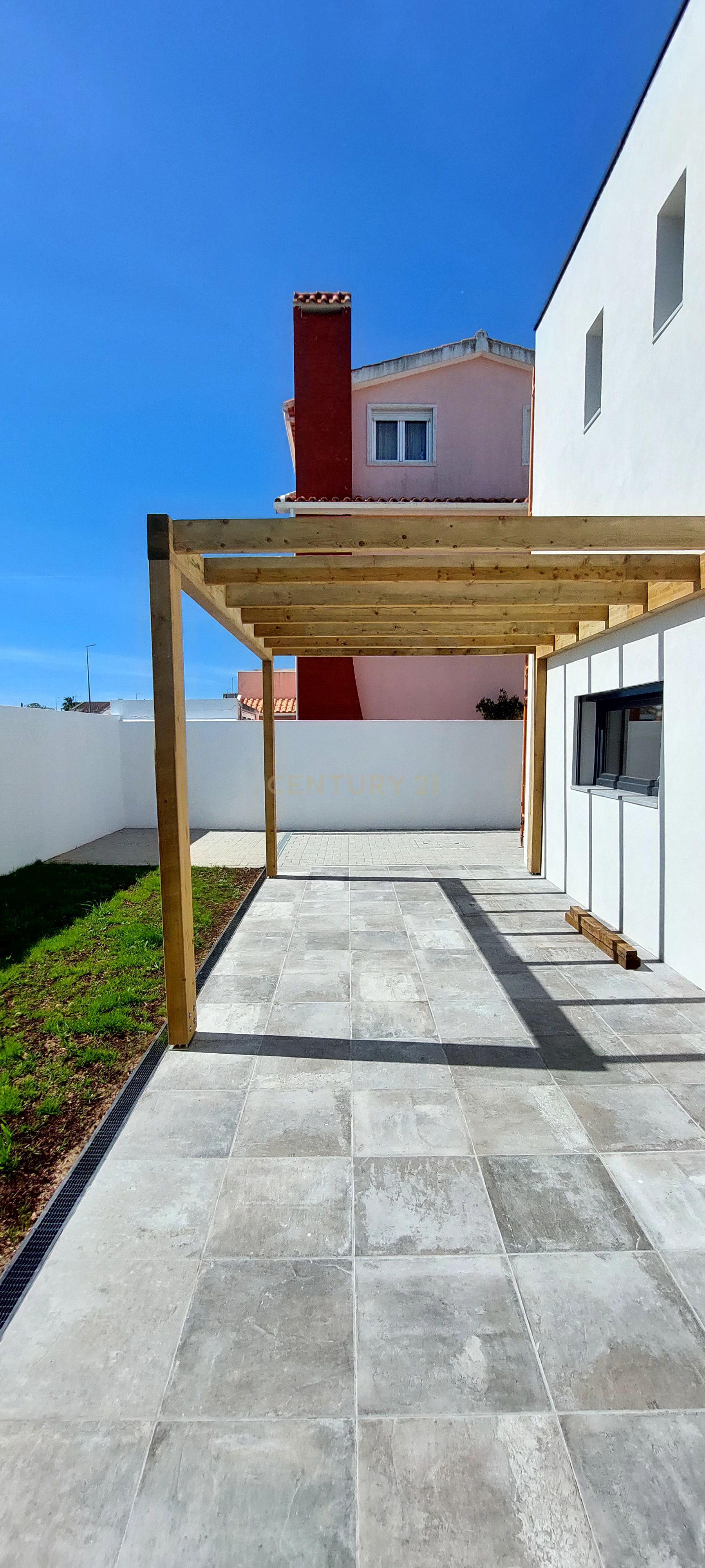 Moradia T3 - Excelente oportunidade de investimento, perto do centro de Cascais! - Image 20