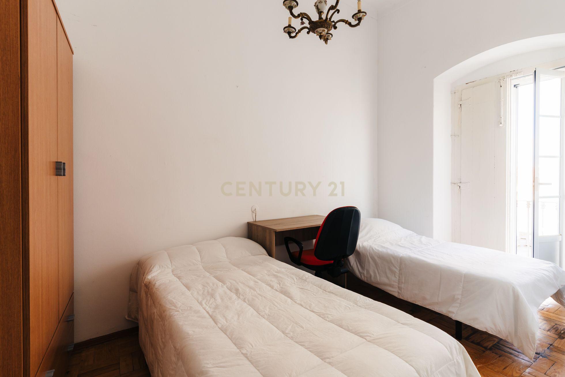 Apartamento para investimento com rentabilidade garantida 11% no centro histórico de Elvas - Image 9