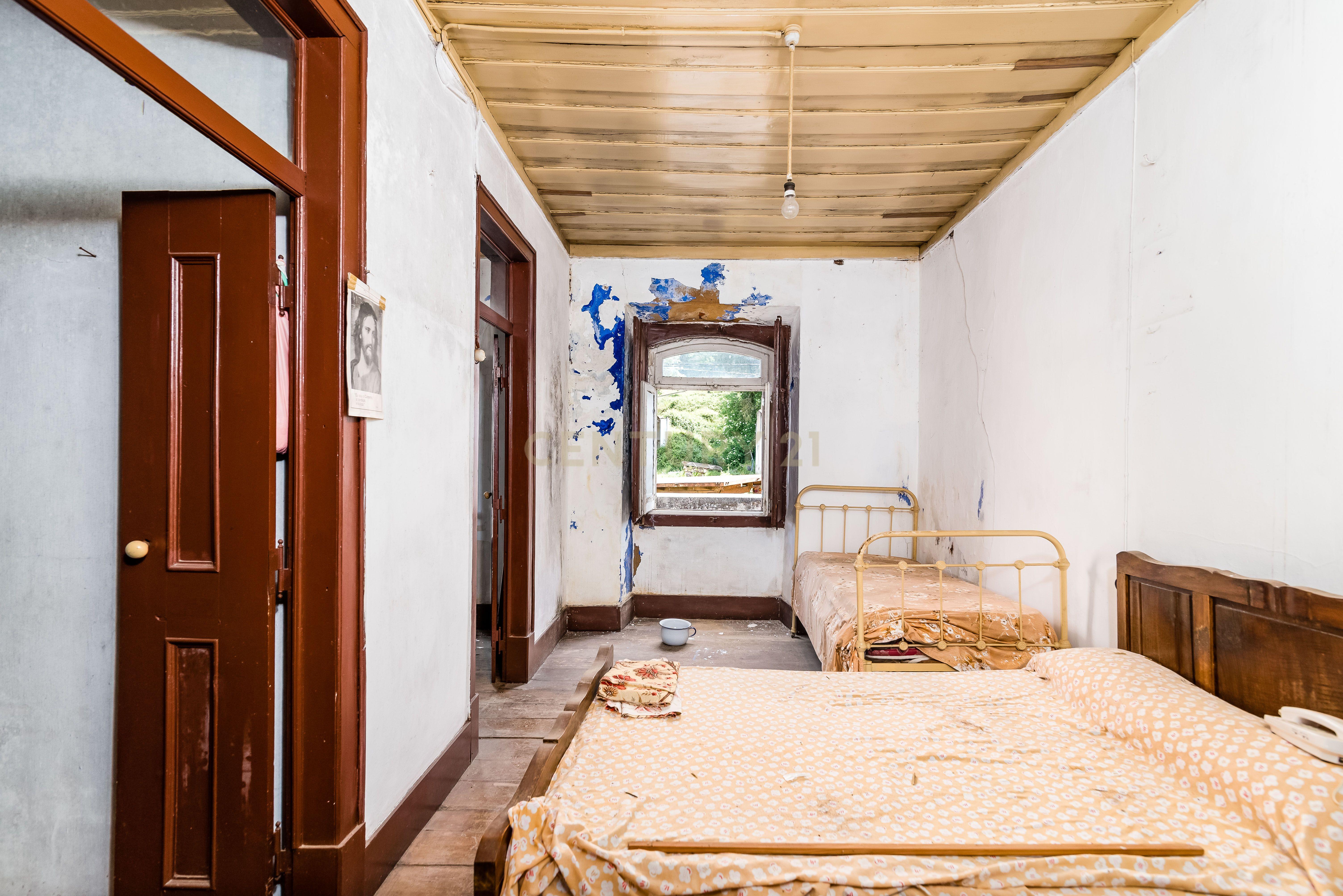Moradia T4 em Chamusca - Image 12