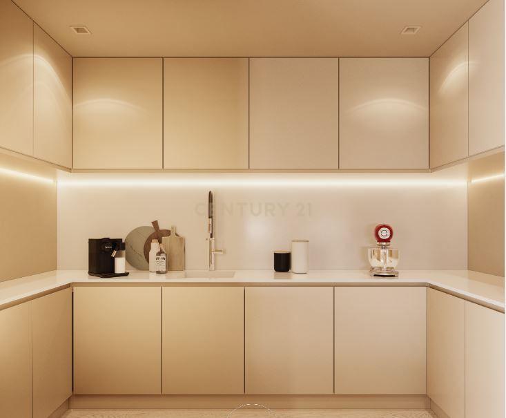 Moradia V4 em Miramar, a 50 metros da praia e do golf - Image 18