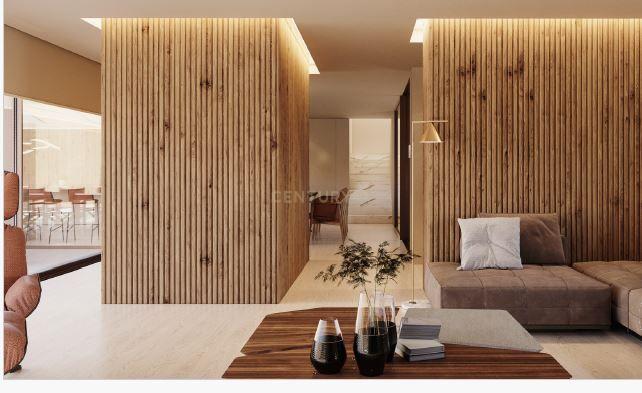 Moradia V4 em Miramar, a 50 metros da praia e do golf - Image 3