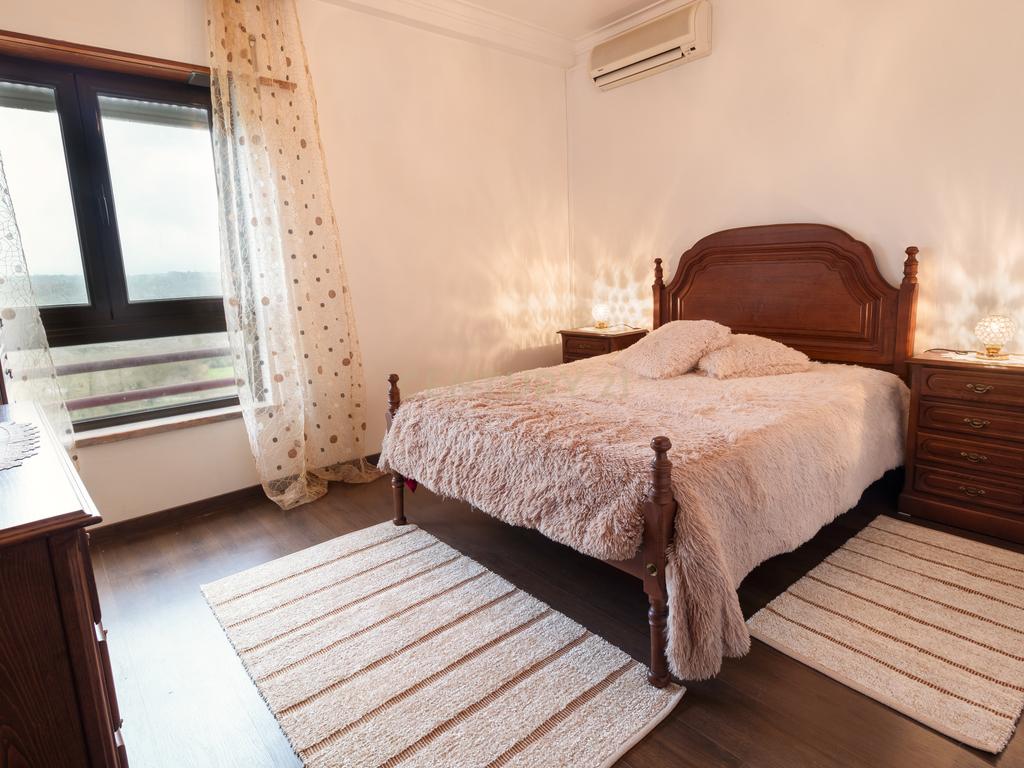 Apartamento T4 em Torres Novas - Image 9