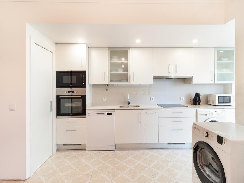 Apartamento T4 em Torres Novas - Image 1