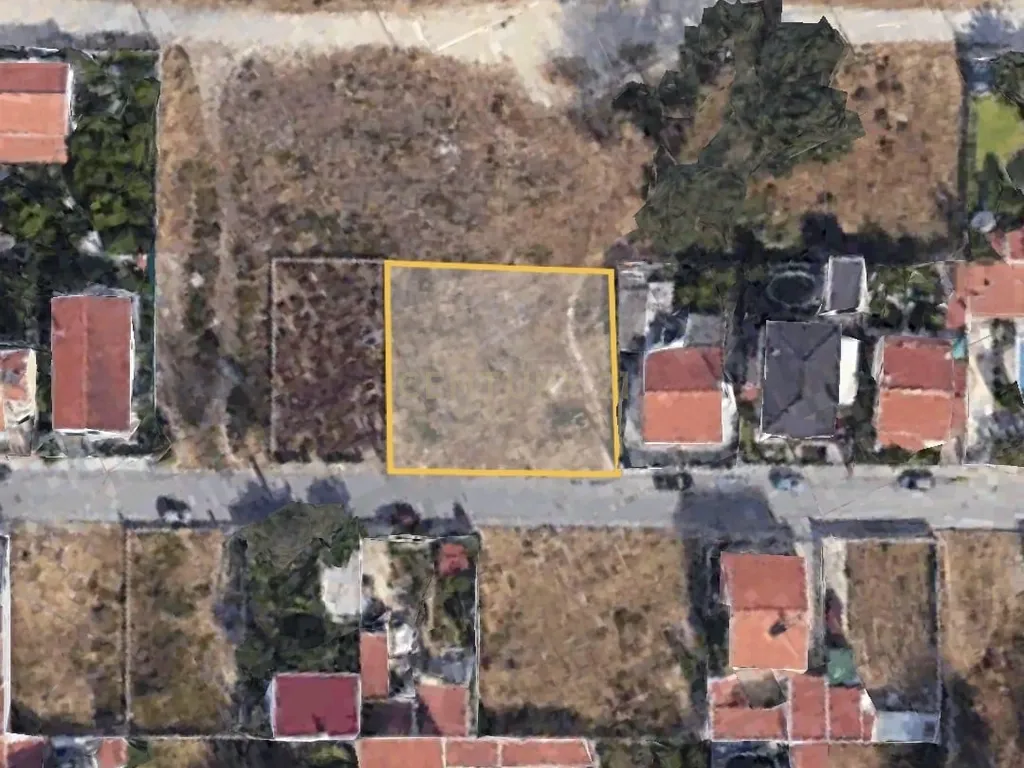 Terreno em Fernão Ferro inserido em lote de 680m2 = 2 lotes - Image 1