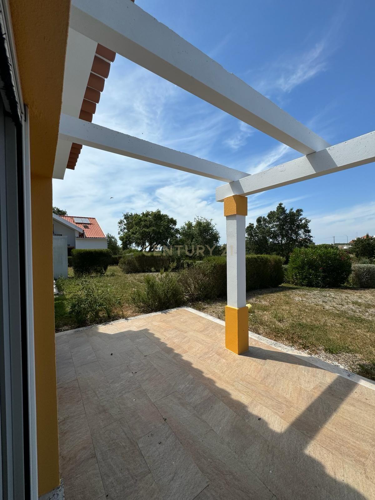 Encantadora moradia de 3 quartos situada no condomínio fechado Casas da Aldeia, em São Francisco da Serra - Image 11