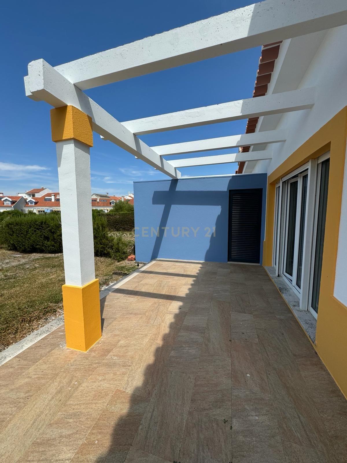 Encantadora moradia de 3 quartos situada no condomínio fechado Casas da Aldeia, em São Francisco da Serra - Image 7