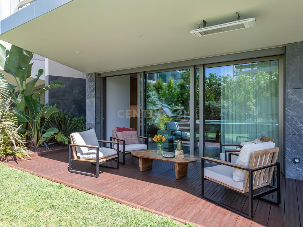 Apartamento T2 Centro Cascais com piscina e jardim privativos - Image 17