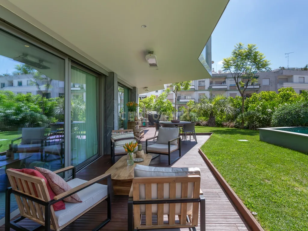 Apartamento T2 Centro Cascais com piscina e jardim privativos - Image 3
