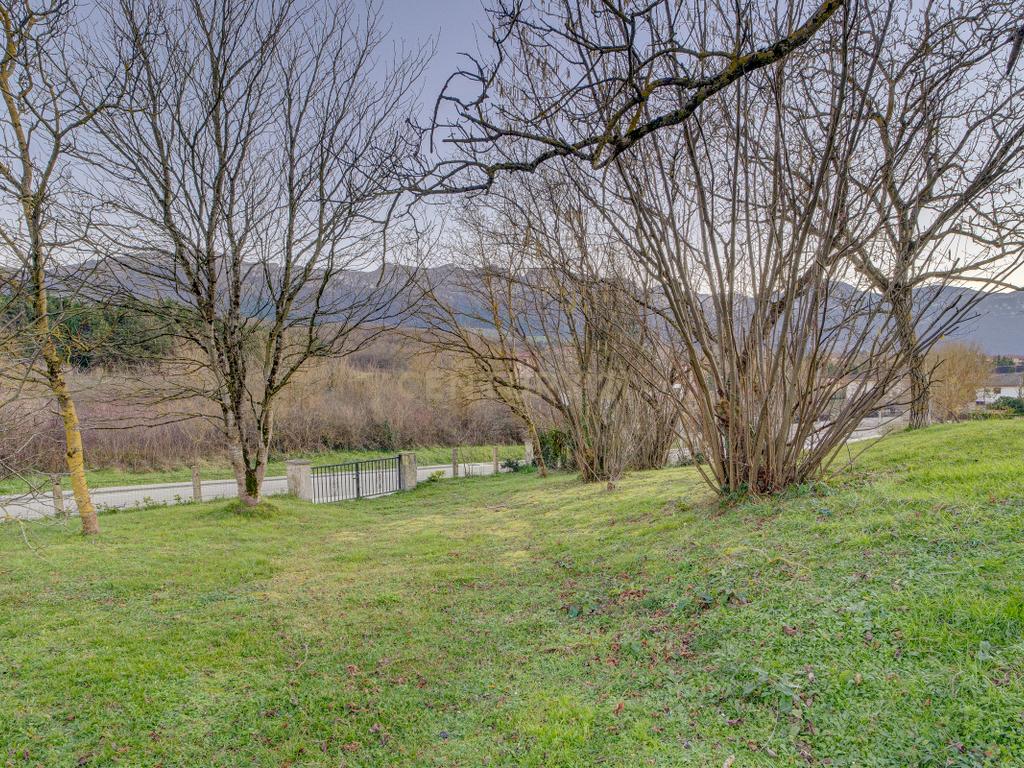 undefined - Image 4
