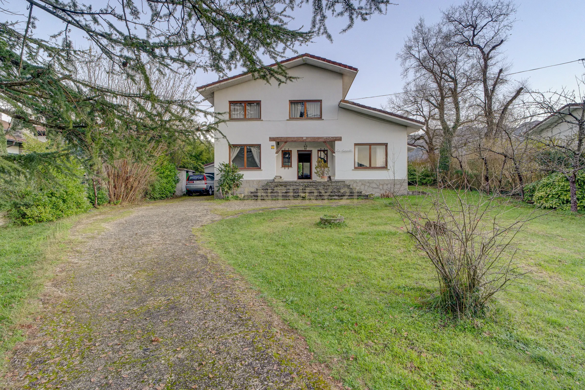 undefined - Image 1