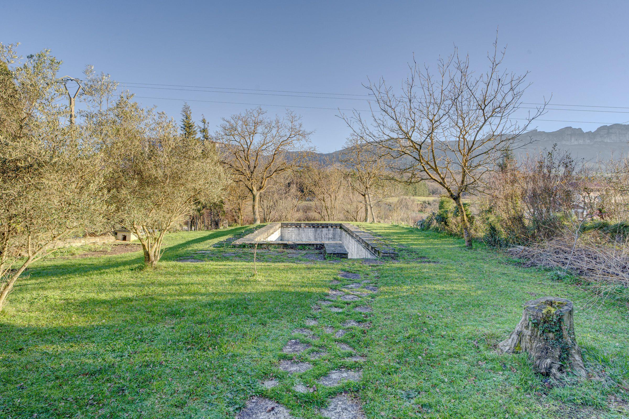 undefined - Image 6