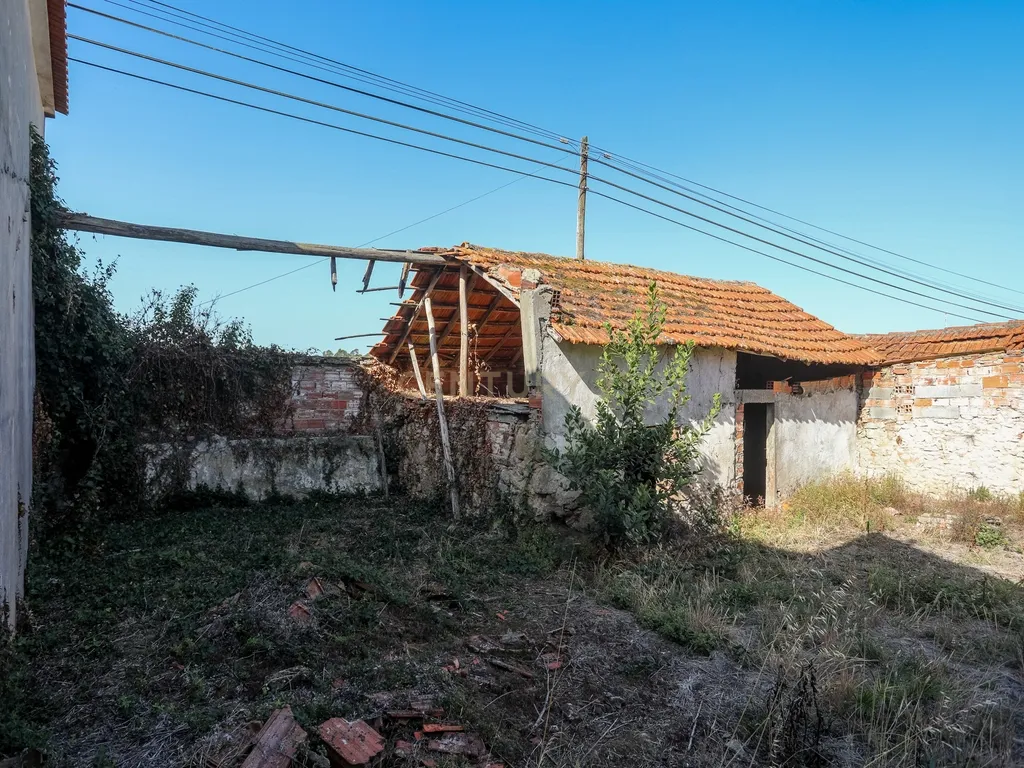 Casa para reabilitar em Cumeira de Santa Catarina, Caldas da Rainha - Image 13