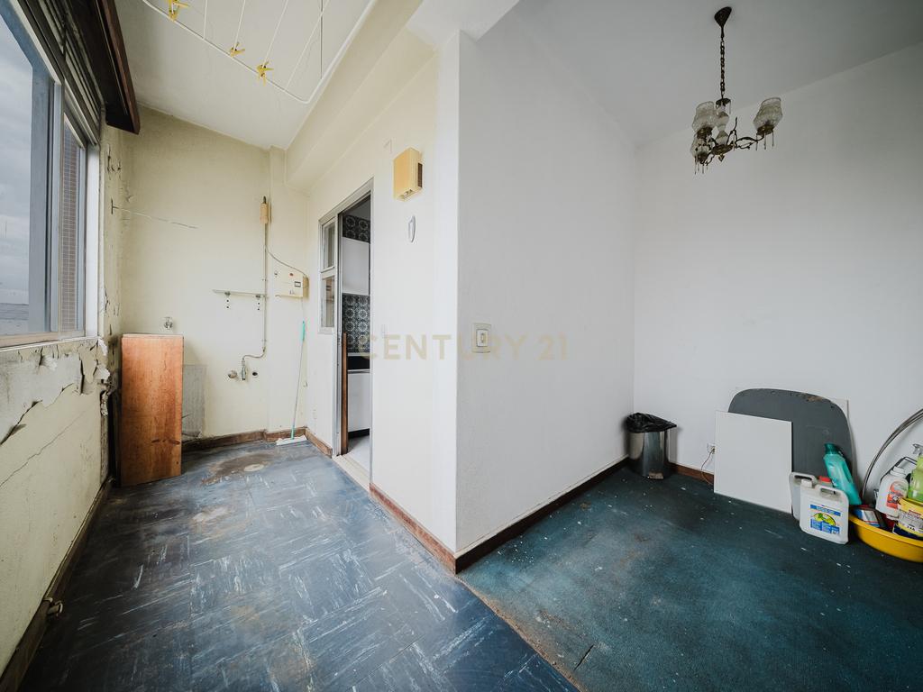 Apartamento T3 +1 - Avenida Dr. Antunes Guimarães - Image 12