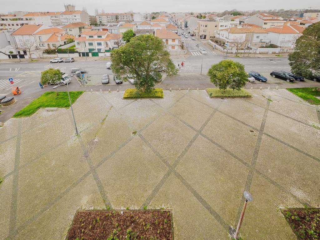 Apartamento T3 +1 - Avenida Dr. Antunes Guimarães - Image 21