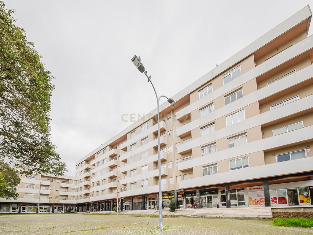 Apartamento T3 +1 - Avenida Dr. Antunes Guimarães - Image 19