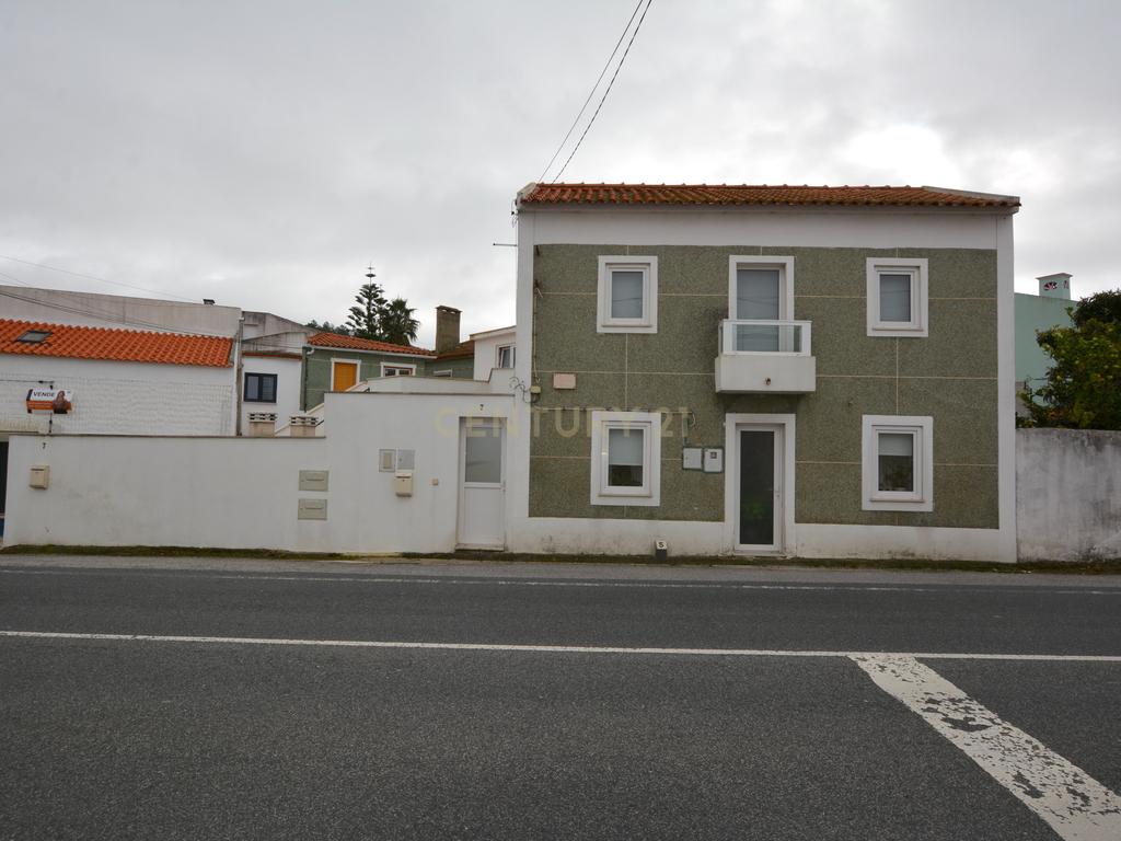 Moradia Bi-familiar T2+T2 - Vale de Maceira - Image 2