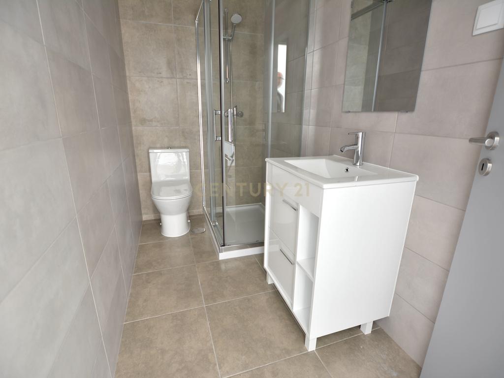 Apartamento T4 para arrendar no centro de Torres Vedras - Image 3