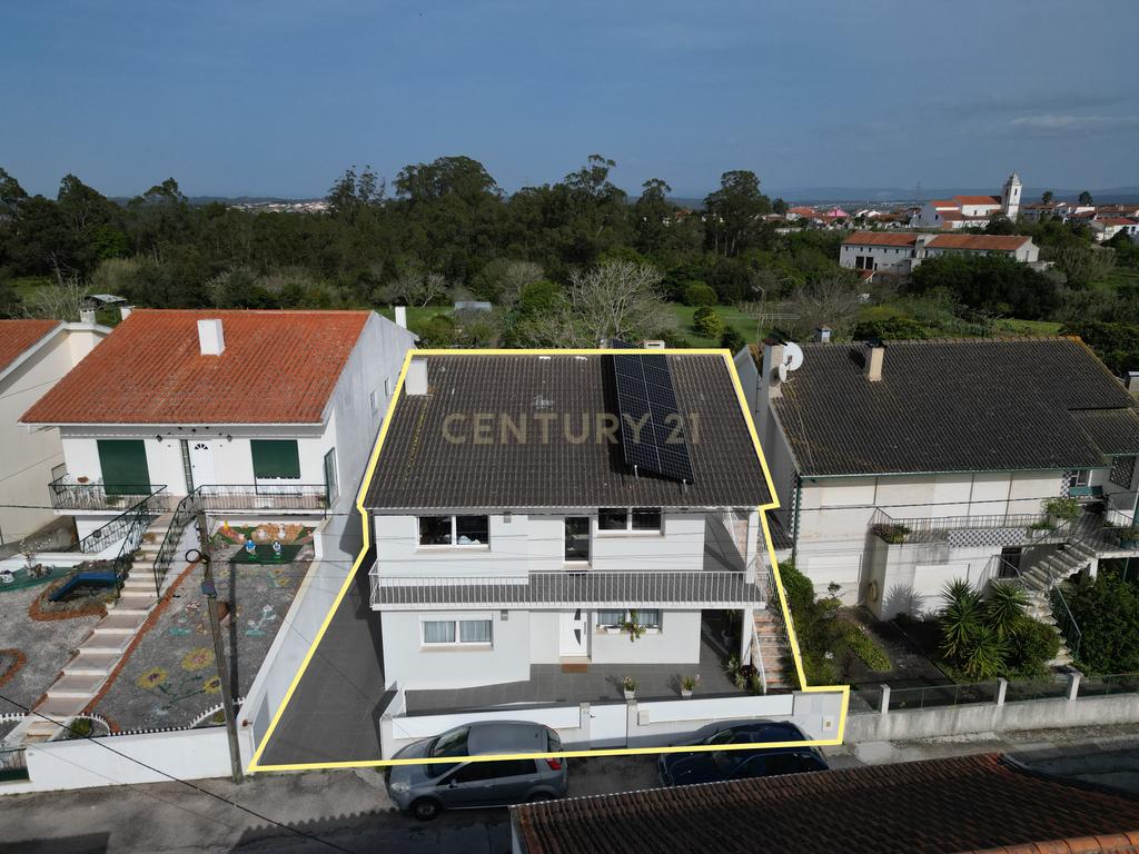 Moradia T8 com piso térreo adaptado, pátio interior, churrasqueira, jardim e horta no Paião, Figueira da Foz - Image 50