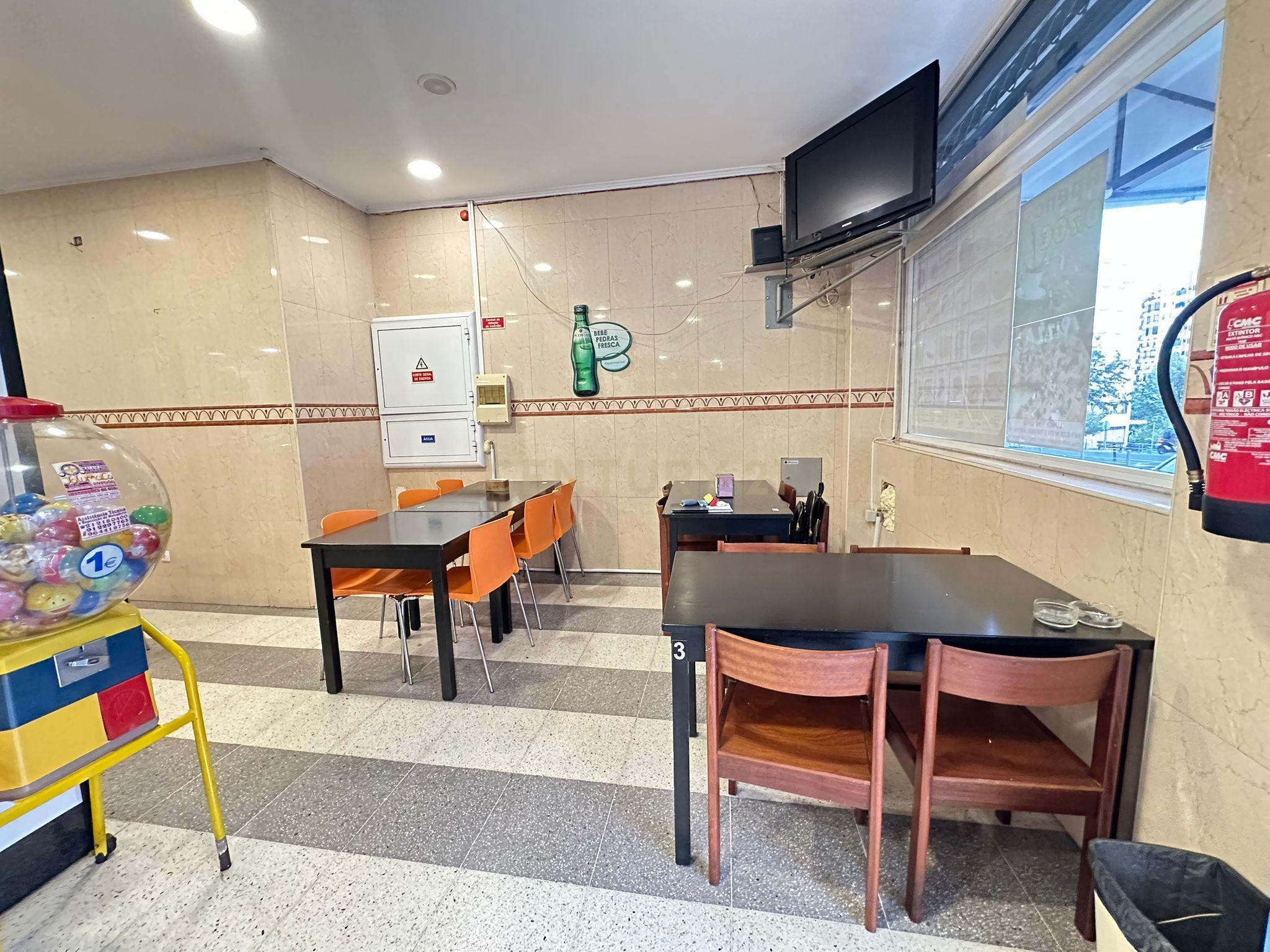 Restaurante para Trespasse em Odivelas - Localização privilegiada, apenas a 5 minutos do Metro - Image 5