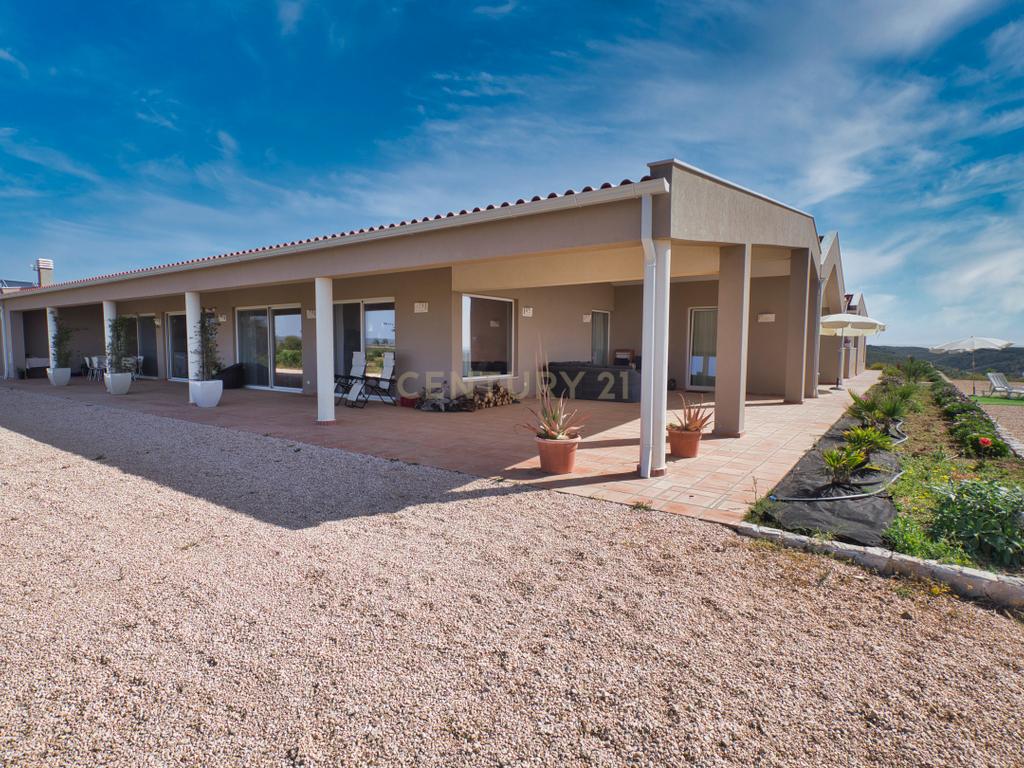 Herdade de 271 Hectares no Barlavento Algarvio, com moradia + 4 estudios, piscina, 9 barragens, 3 estufas. - Image 22