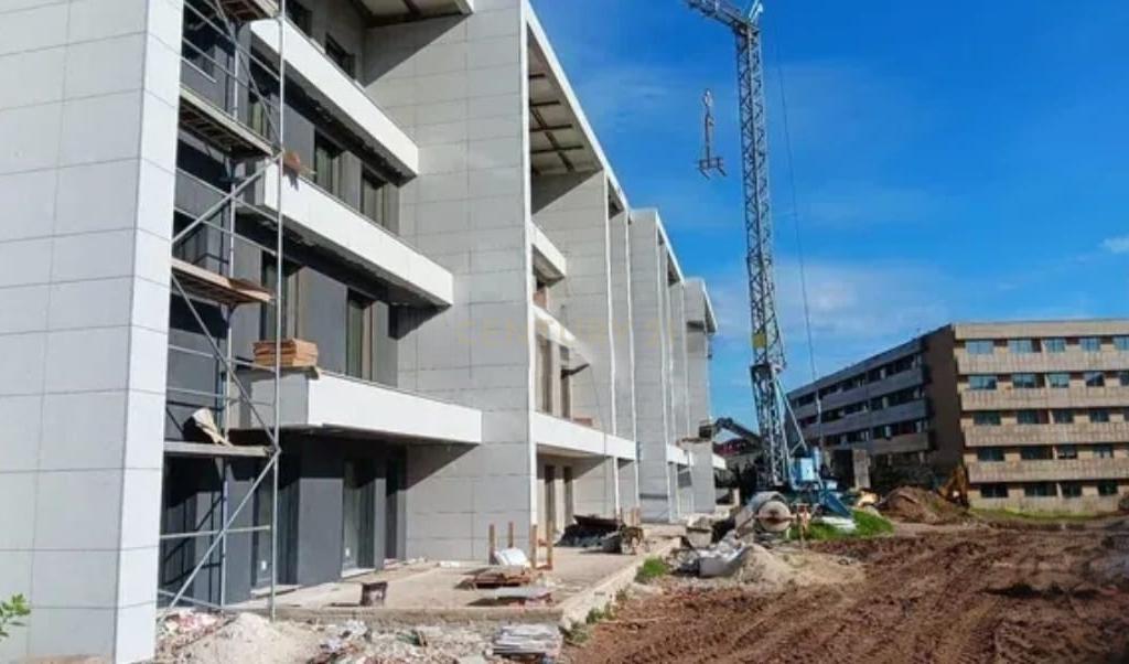 Apartamento T1 com Lugar de Garagem - Como novo - Image 3