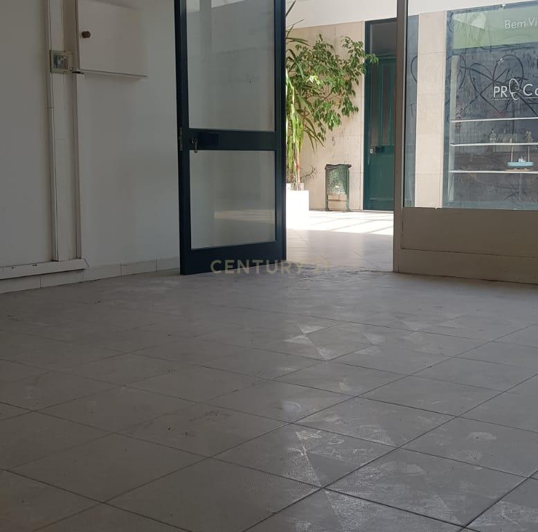 Oportunidade Única: Loja à Venda em Viana do Castelo! - Image 9