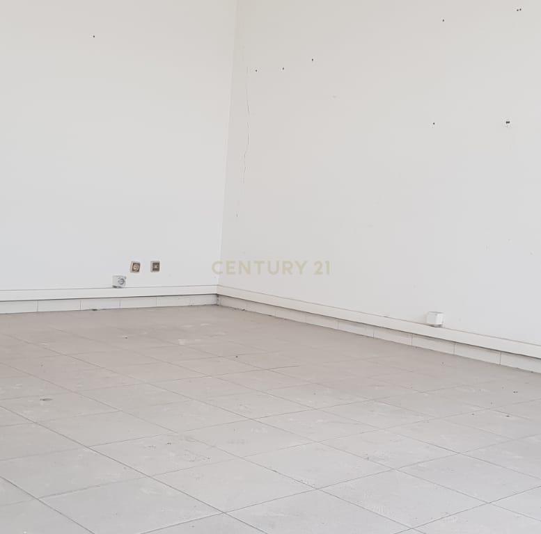Oportunidade Única: Loja à Venda em Viana do Castelo! - Image 10