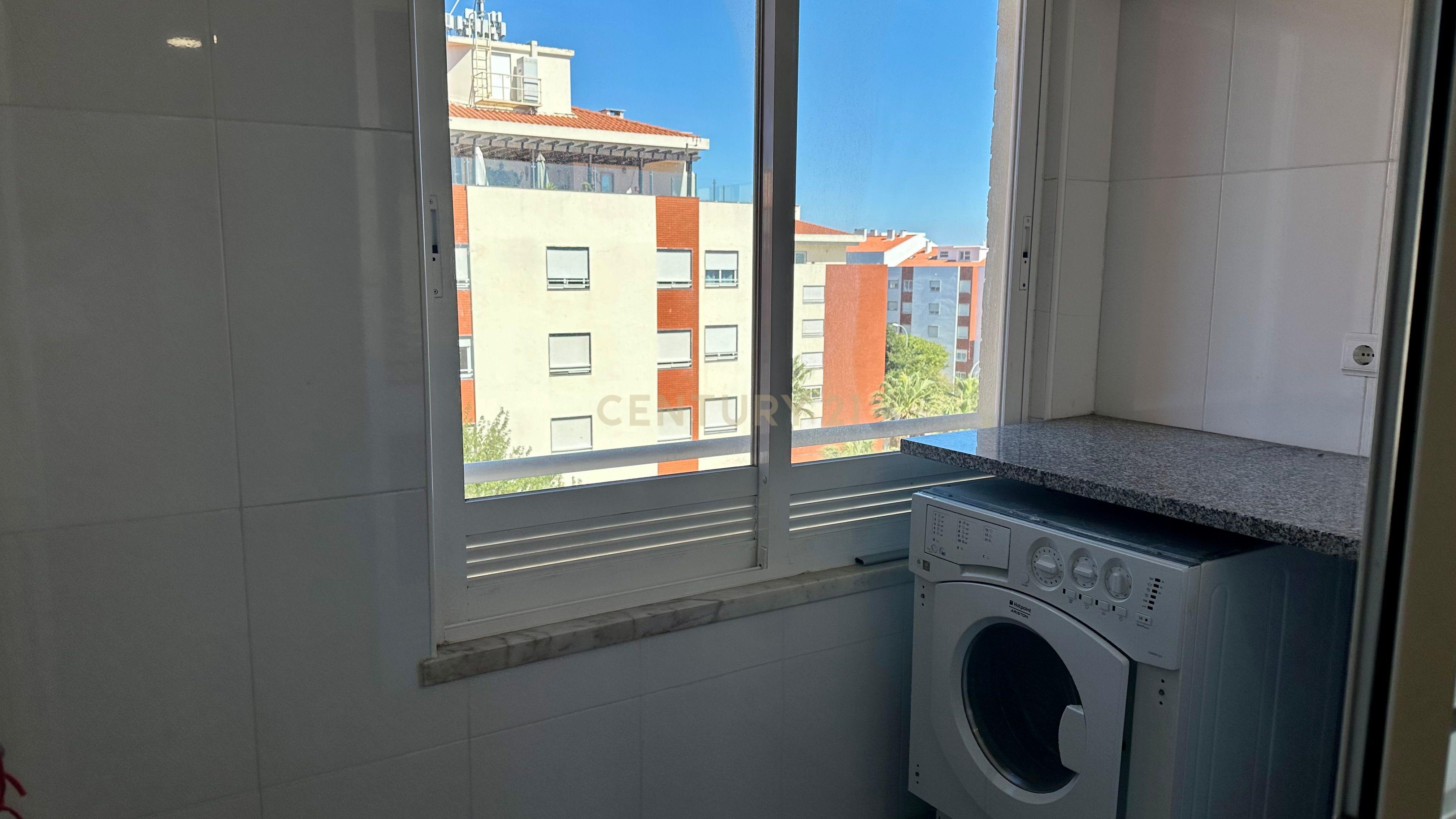 Fotografia 10 de Apartamento T2 em São Domingos de Rana (com 2 parqueamentos)