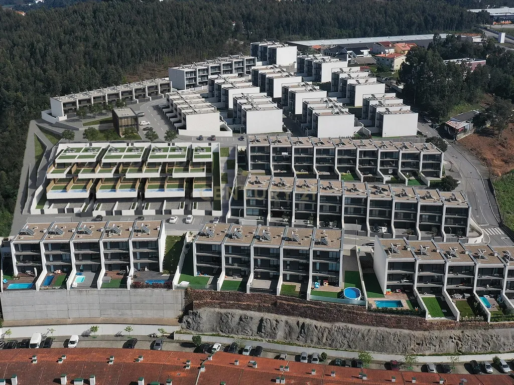 MORADIAS T3 - EMPREENDIMENTO GOLD HOUSE GRIJÓ - Image 6
