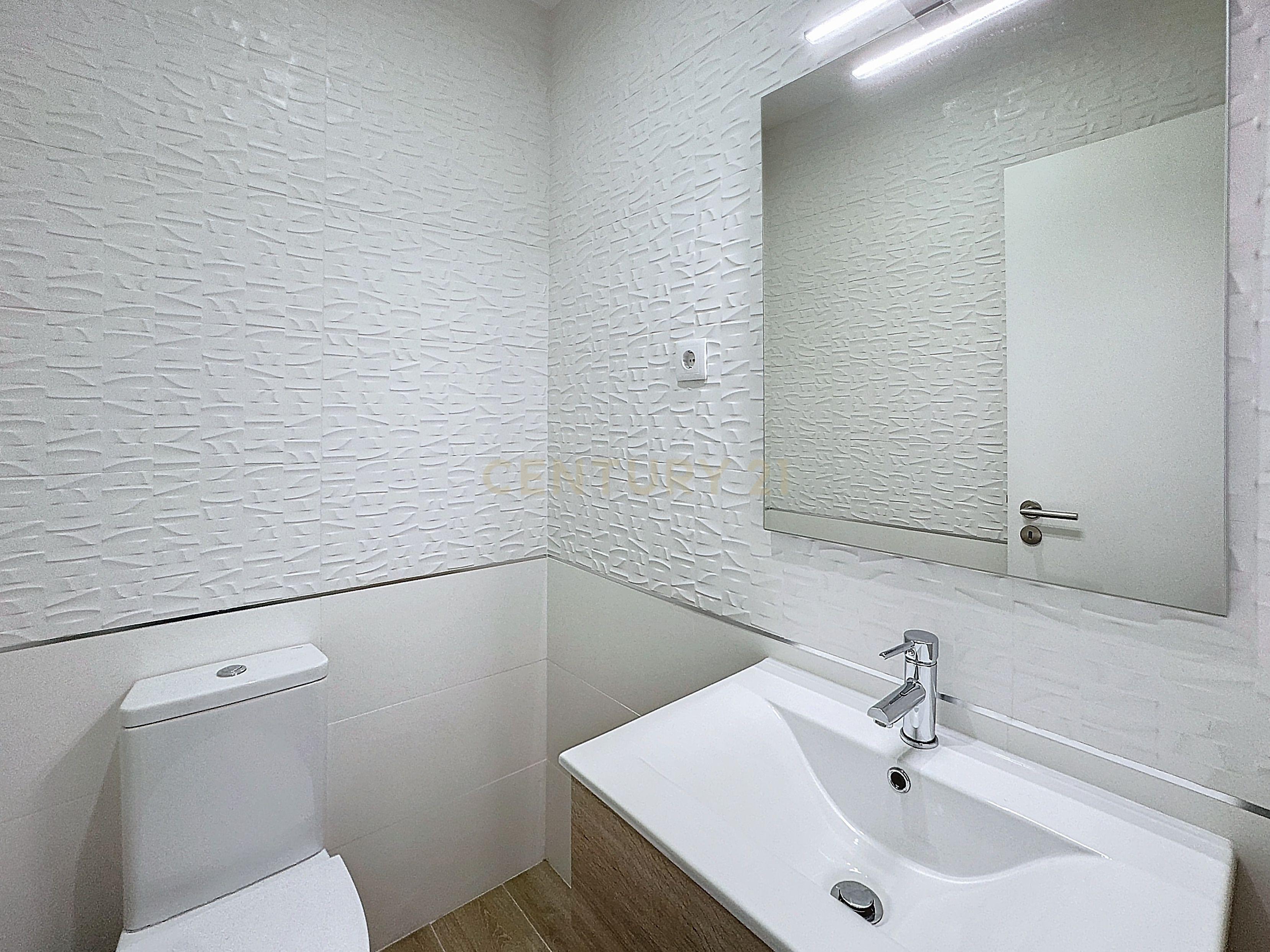 Apartamento - Rés-do-Chão - Centro Histórico - Nazaré - Arrendamento - Image 10