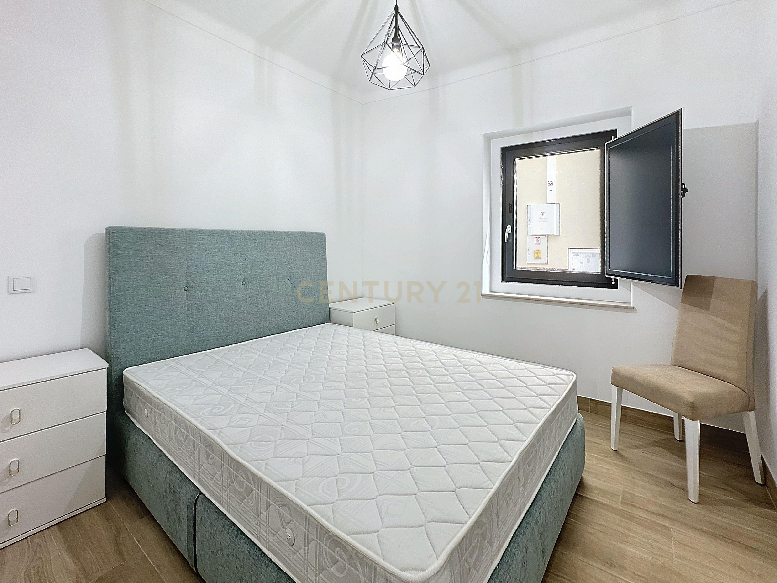 Apartamento - Rés-do-Chão - Centro Histórico - Nazaré - Arrendamento - Image 7