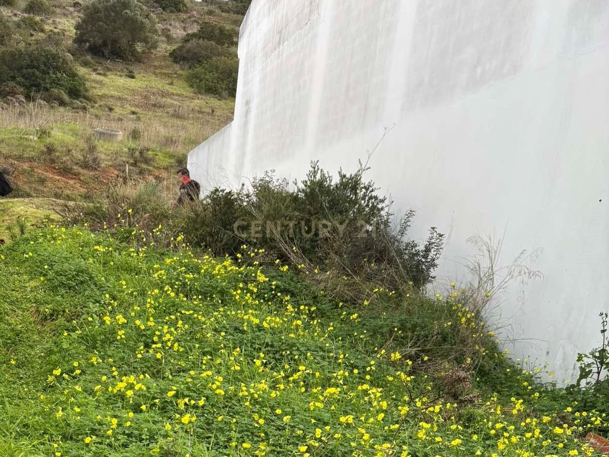 Terreno com projecto aprovado em Montinhos do Burgau - Image 2