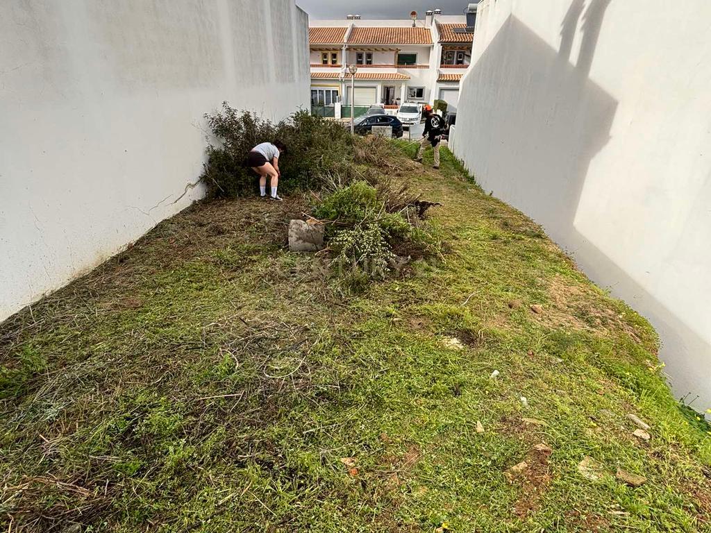 Terreno com projecto aprovado em Montinhos do Burgau - Image 3