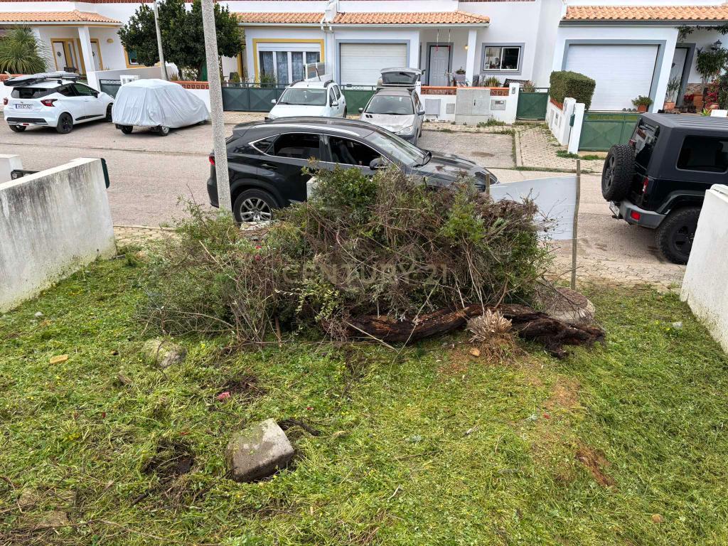 Terreno com projecto aprovado em Montinhos do Burgau - Image 4