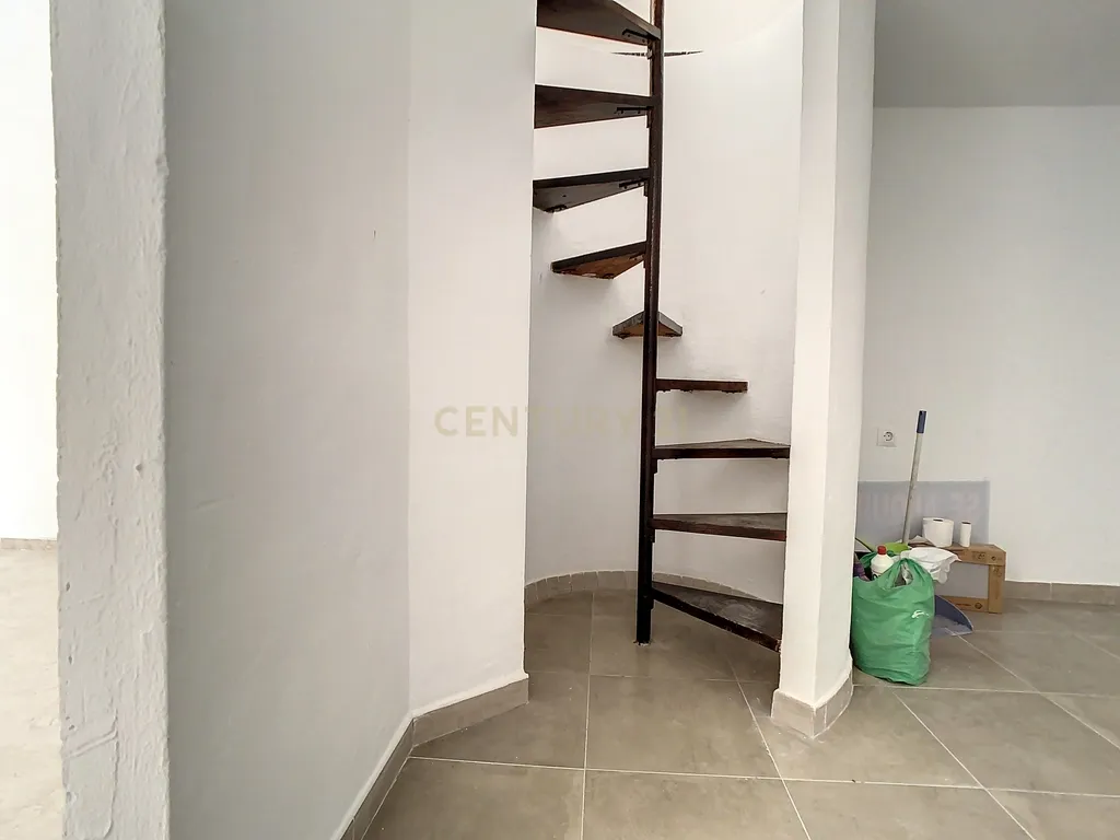 undefined - Image 13