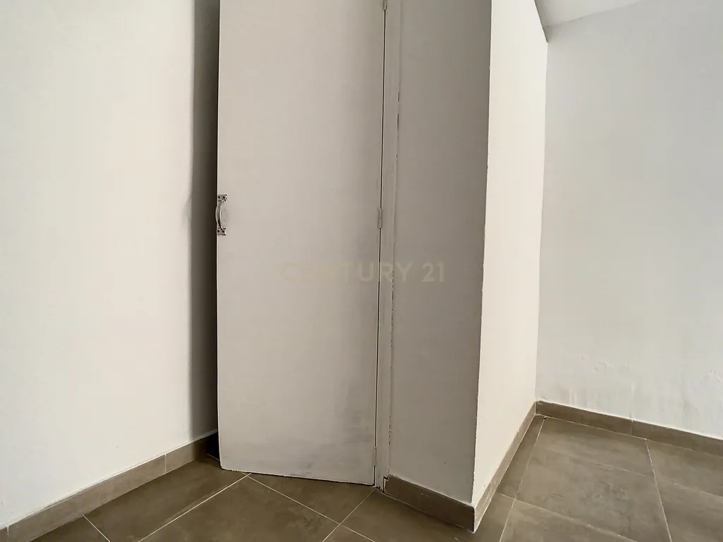 undefined - Image 10
