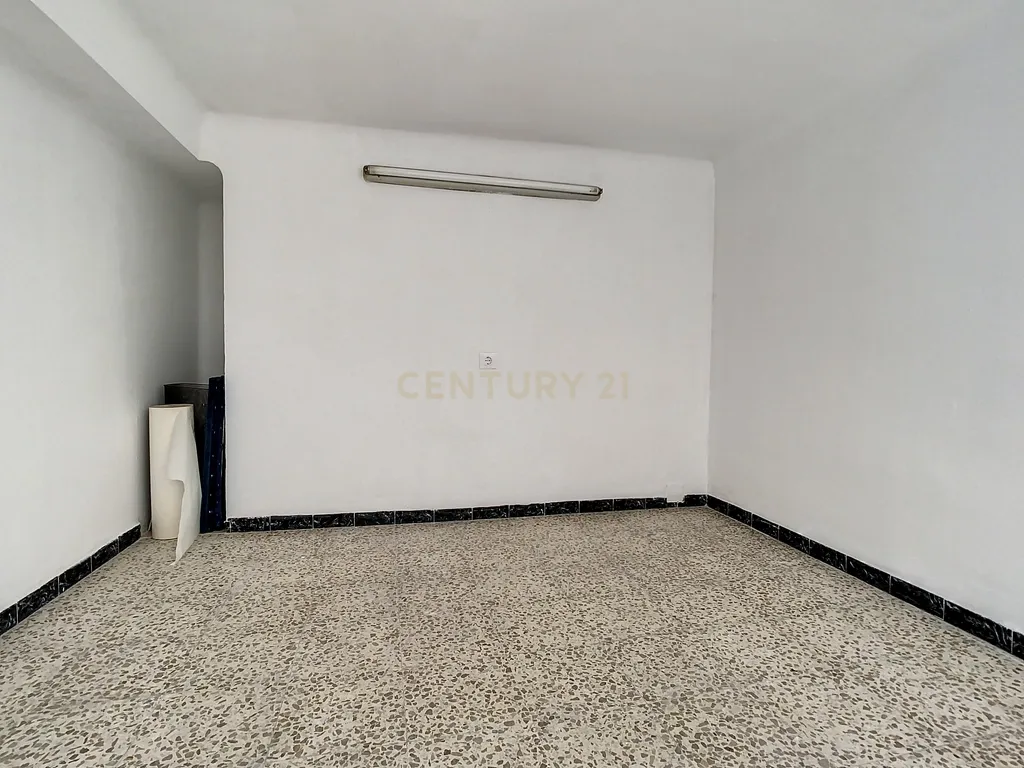 undefined - Image 16