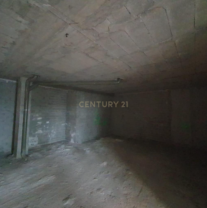 undefined - Image 7