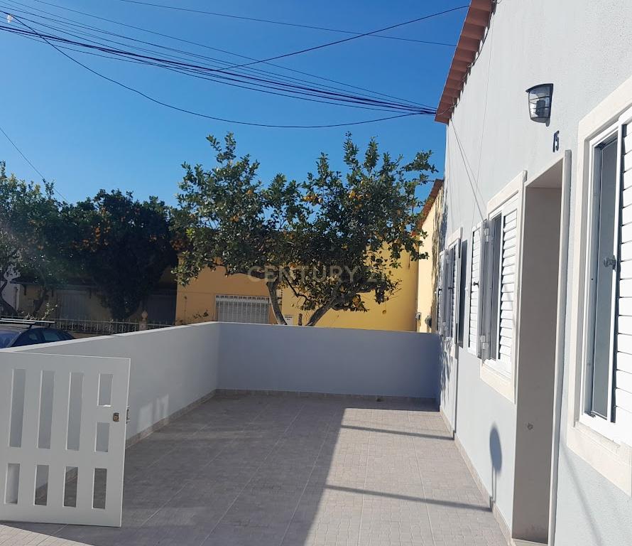MORADIA EM SETÚBAL - Image 3