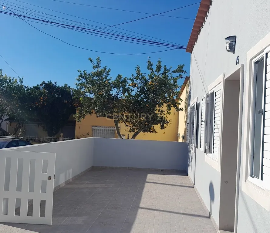 MORADIA EM SETÚBAL - Image 3