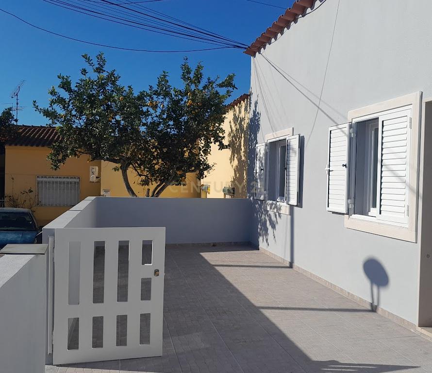 MORADIA EM SETÚBAL - Image 2