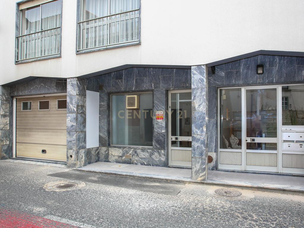 Prédio em Propriedade Total - Habitação e Comércio - Image 102