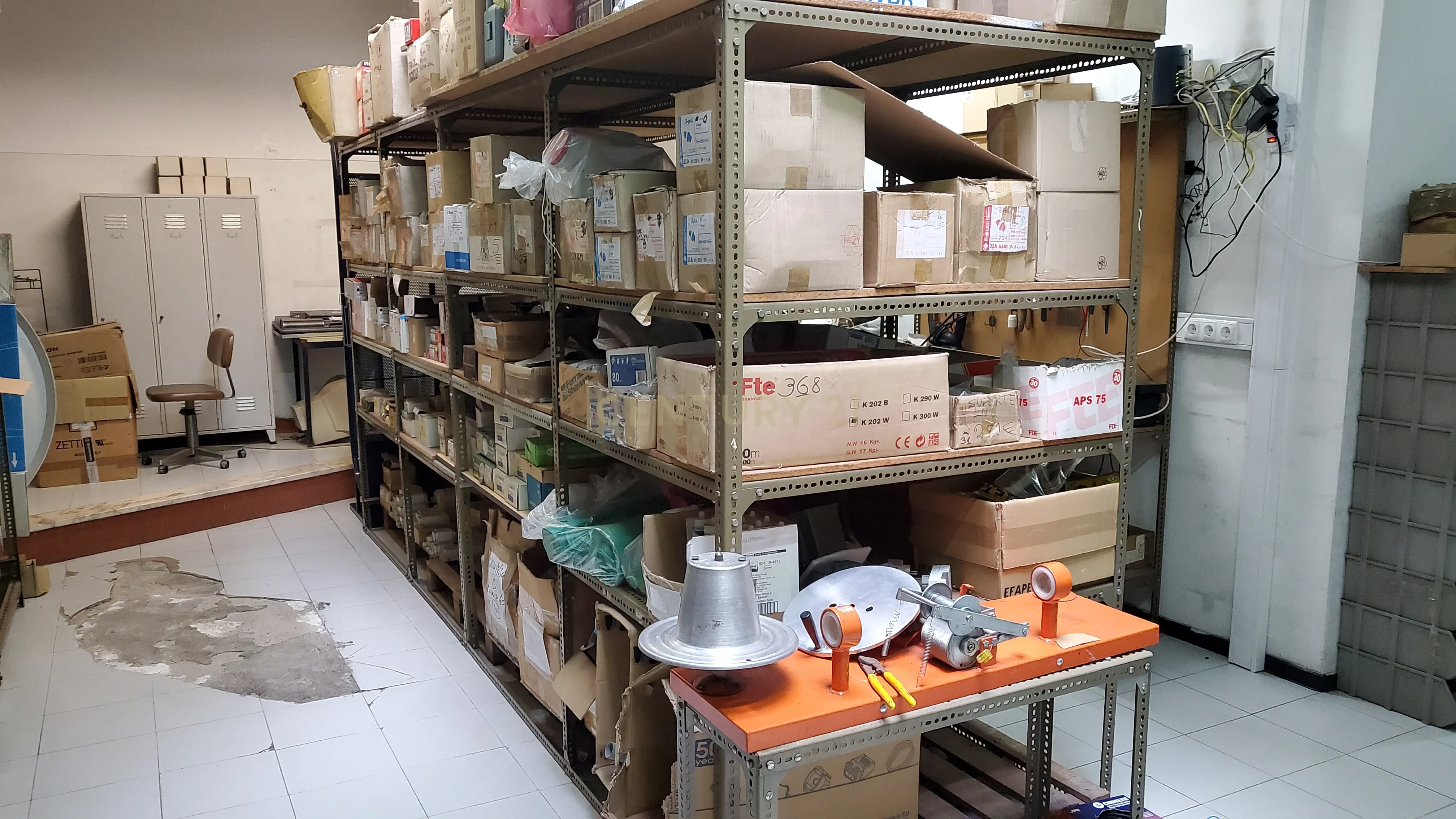 Loja em Lisboa com Acessibilidade e Garagem - 219.5m² - Image 13